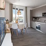 Zoe - Regarda Travel Lazise