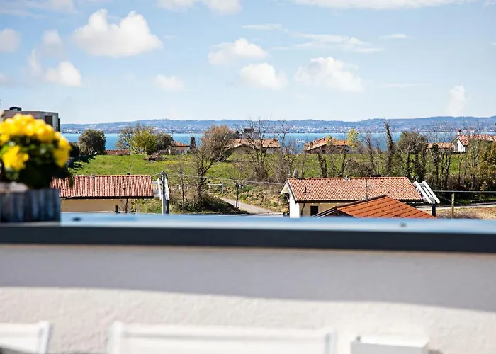 Zoe - Regarda Travel *